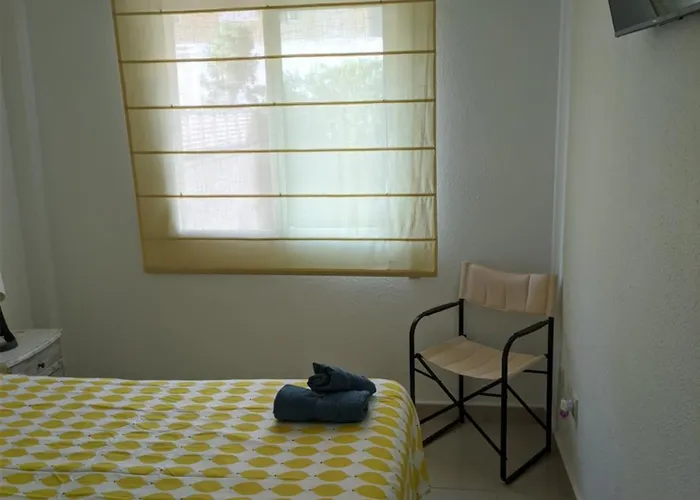 Cascada De Marinas-planta Baja Con Bbk En Apartamento